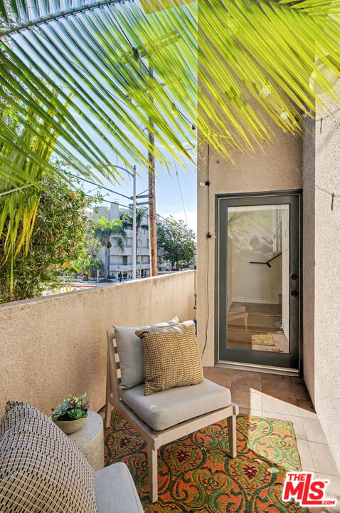 9917 Tabor St Unit: 2