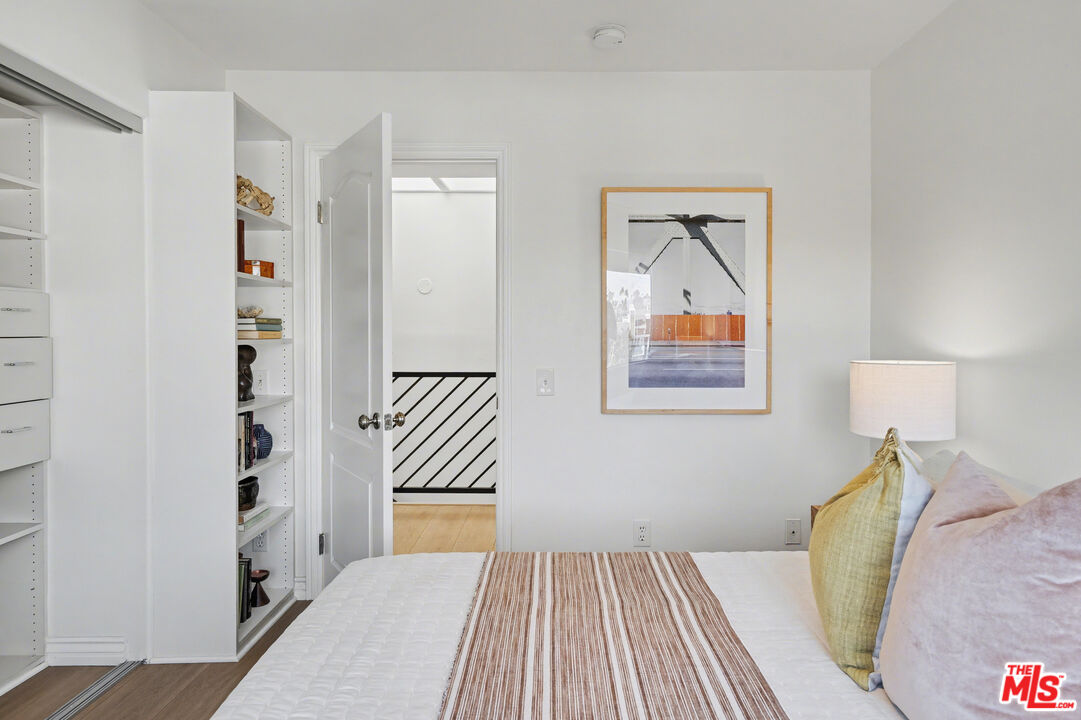 9917 Tabor St Unit: 2