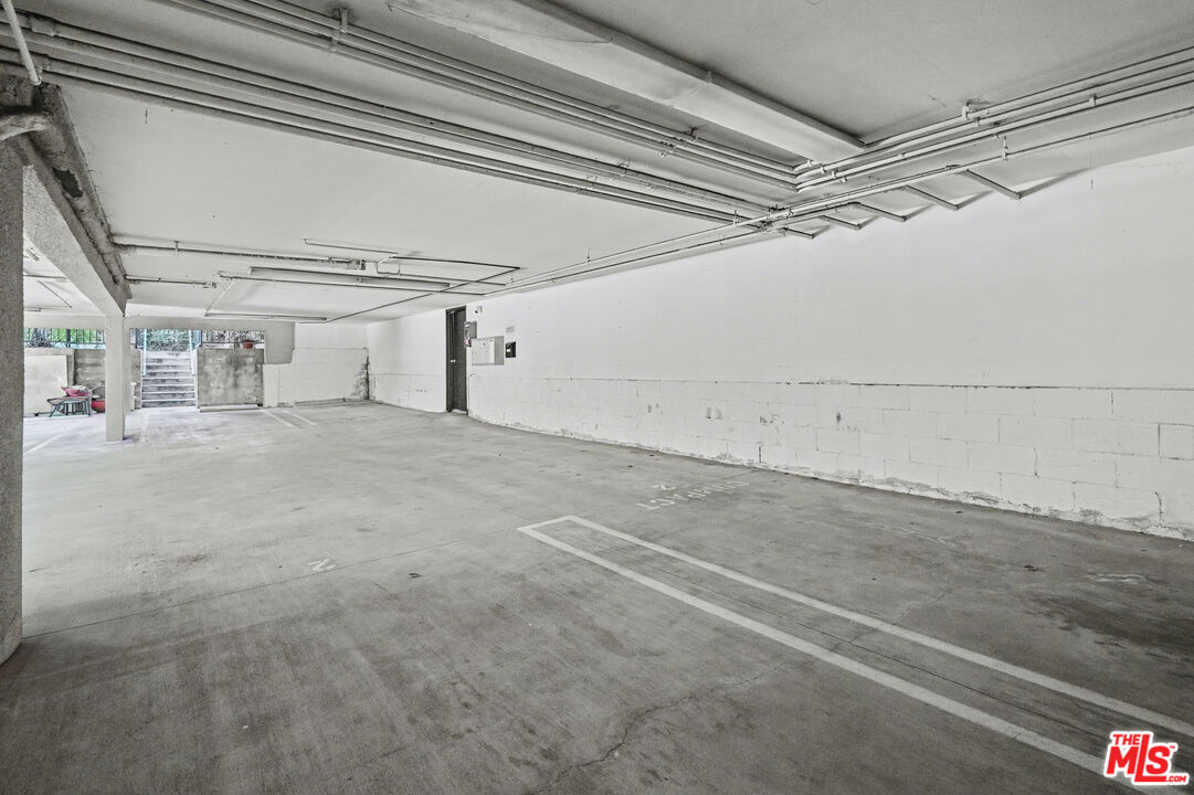 9917 Tabor St Unit: 2