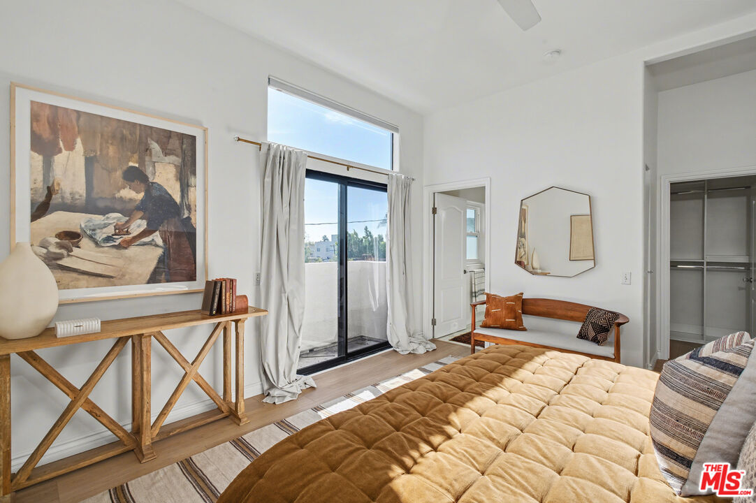 9917 Tabor St Unit: 2