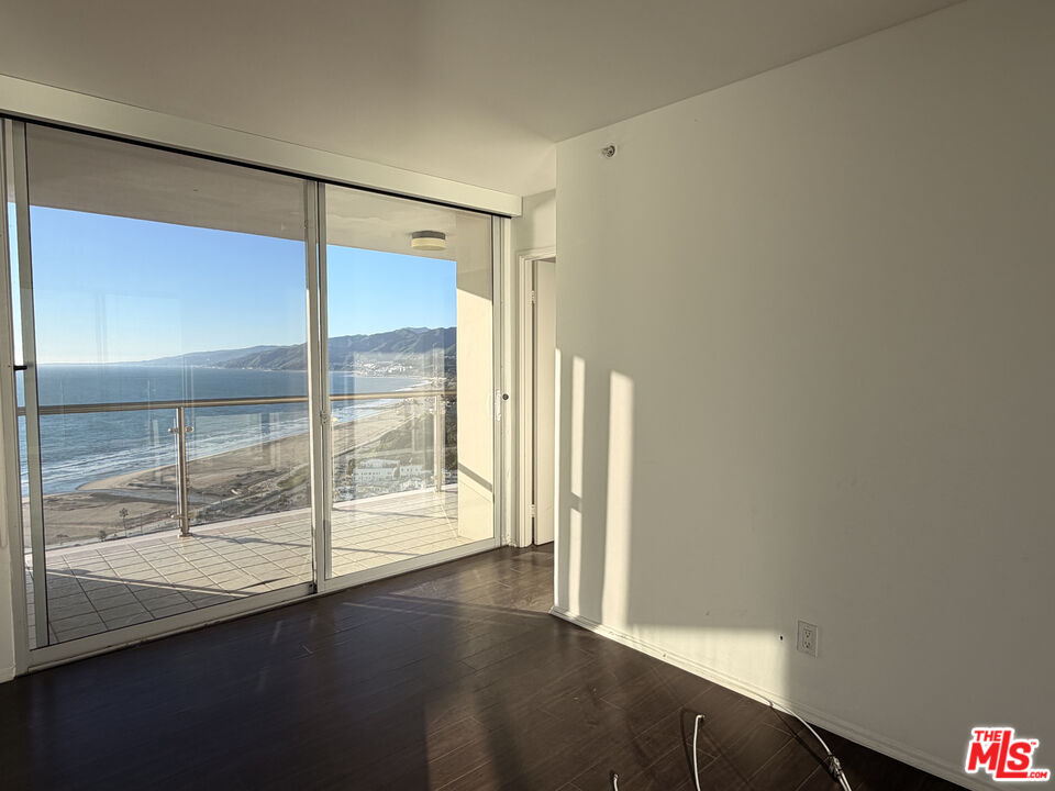 201 Ocean Ave Unit: 1707P