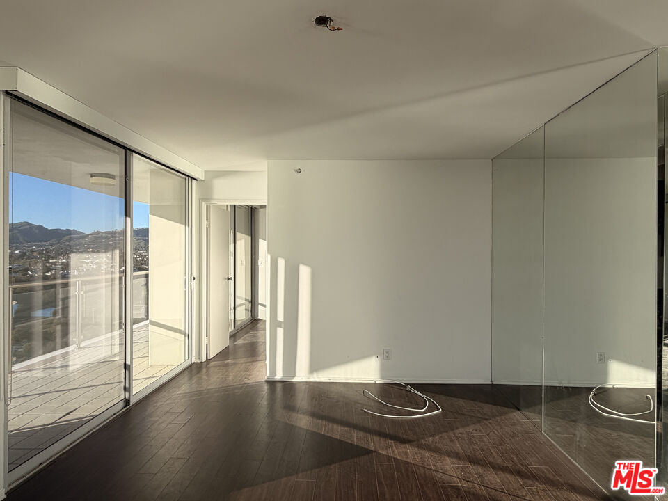 201 Ocean Ave Unit: 1707P