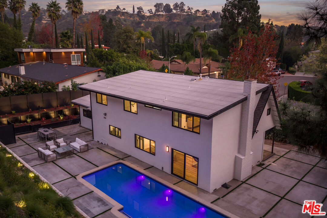 6427 Tahoe Dr