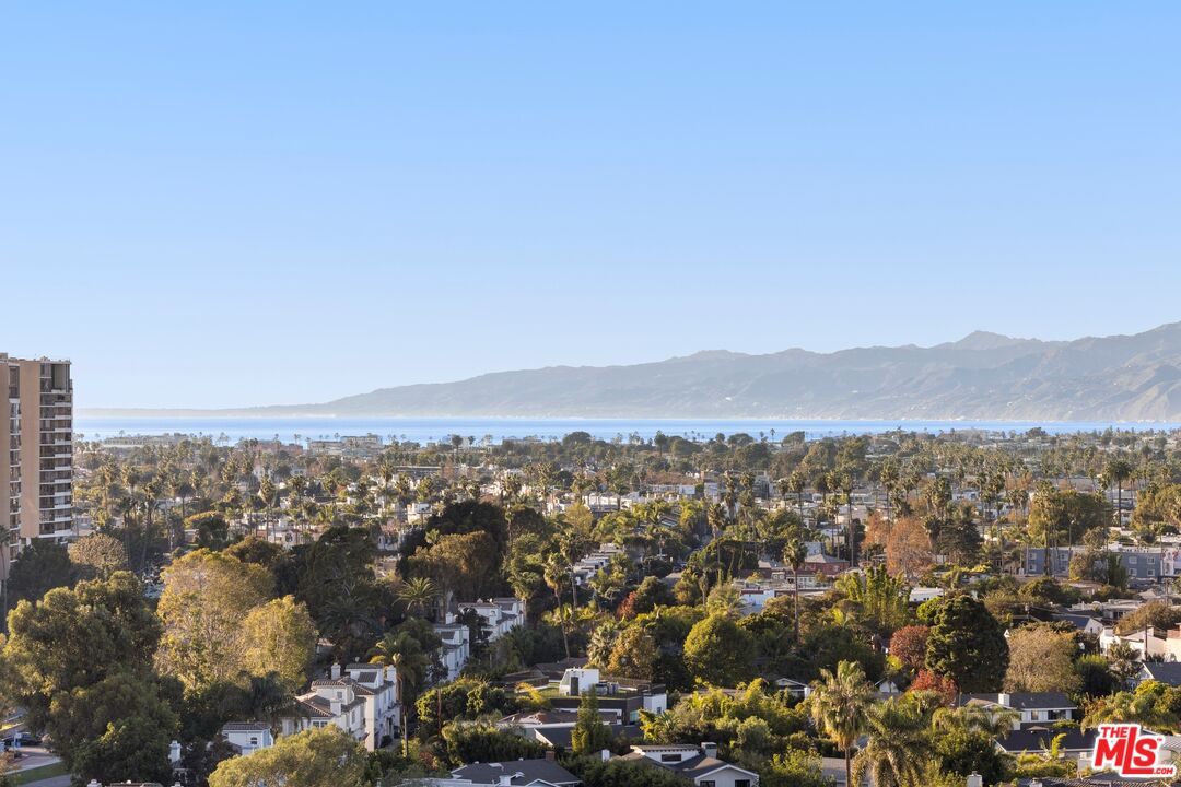 13700 Marina Pointe Dr Unit: 1410