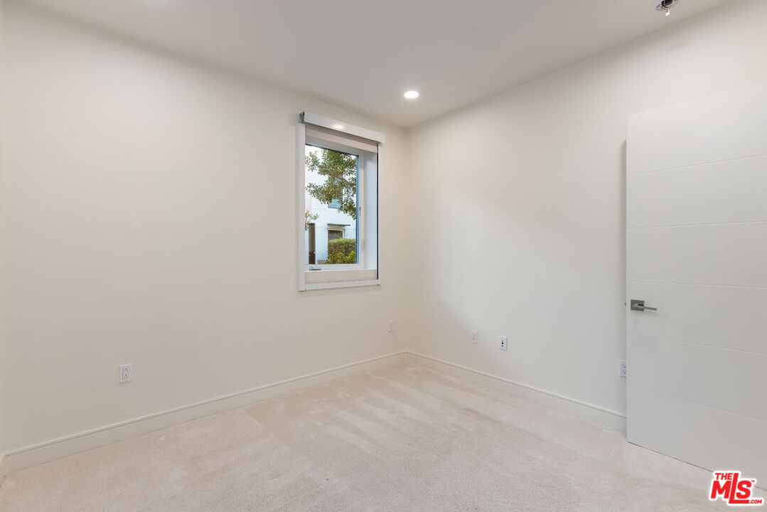 6030 Seabluff Dr Unit: 315