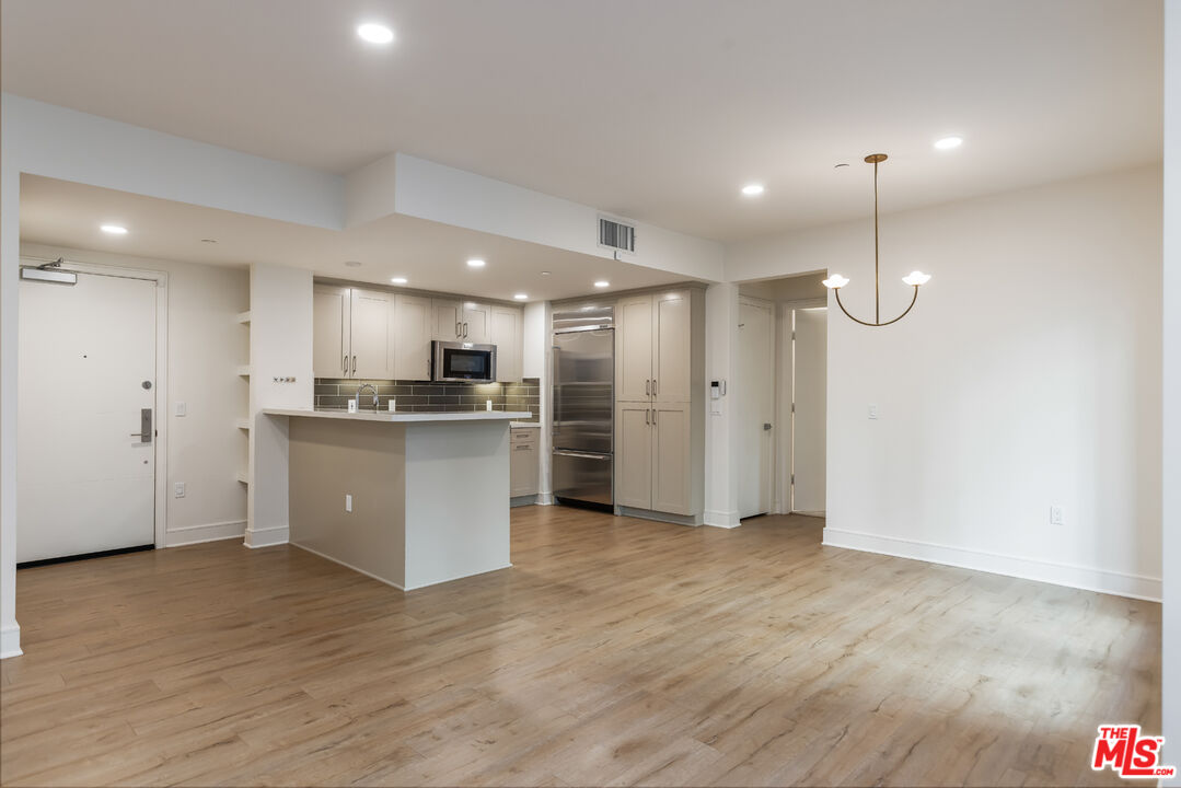 6030 Seabluff Dr Unit: 315