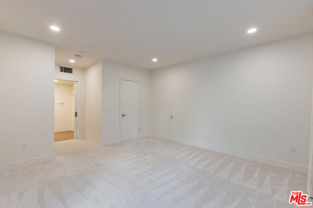 6030 Seabluff Dr Unit: 315