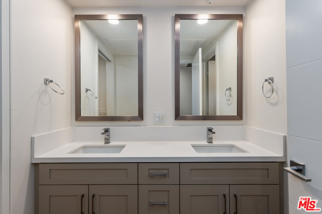 6030 Seabluff Dr Unit: 315