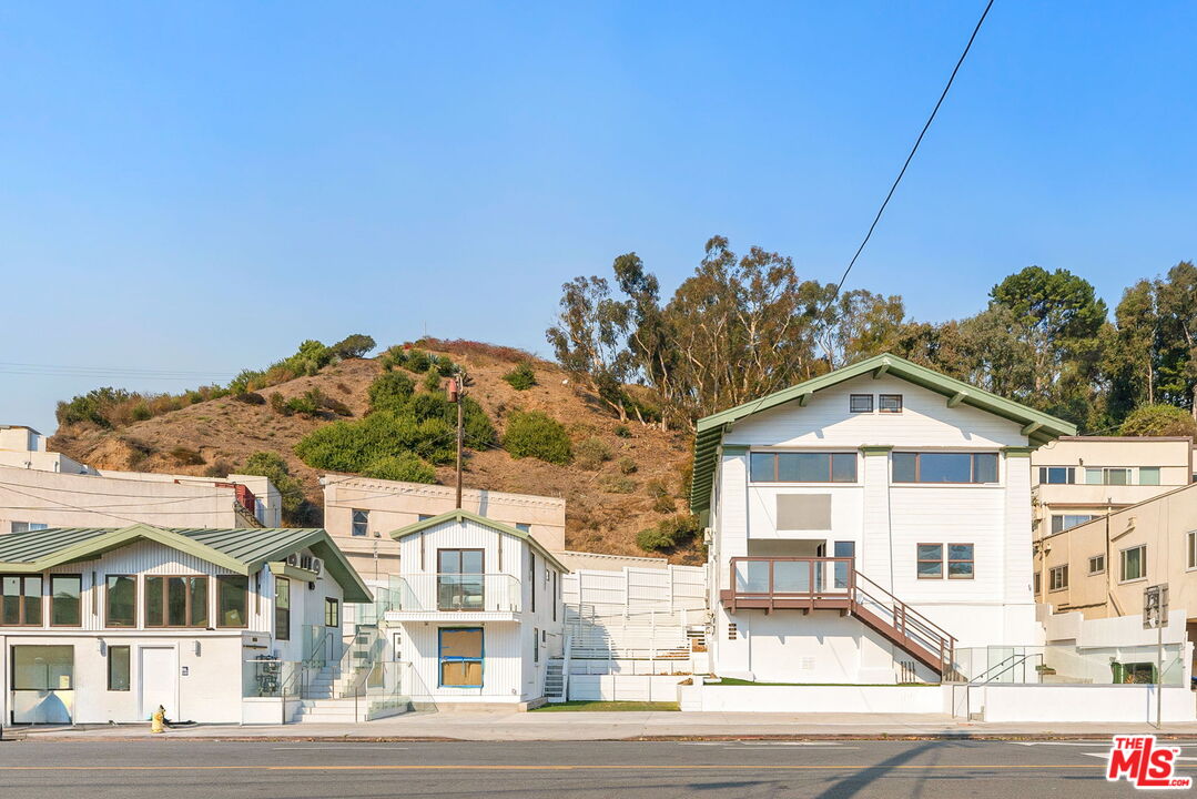 117 W Channel Rd Unit: 119