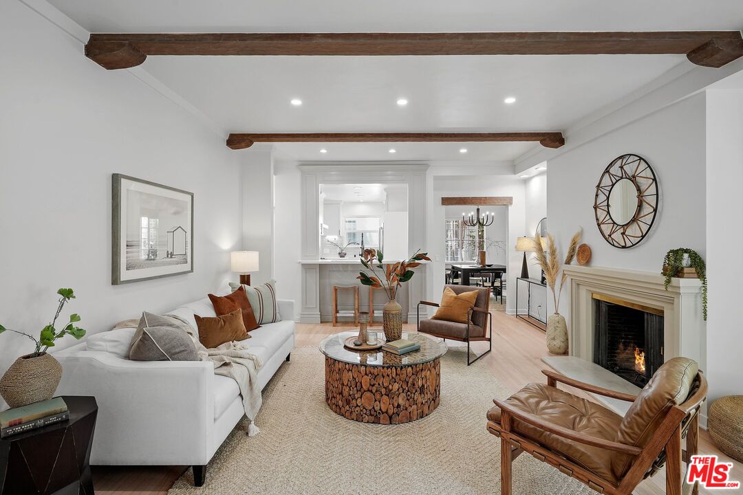 9677 Charleville Blvd