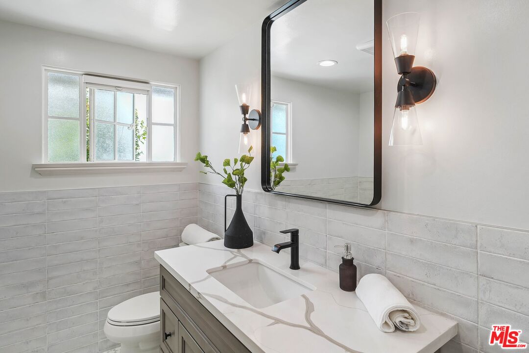 9677 Charleville Blvd