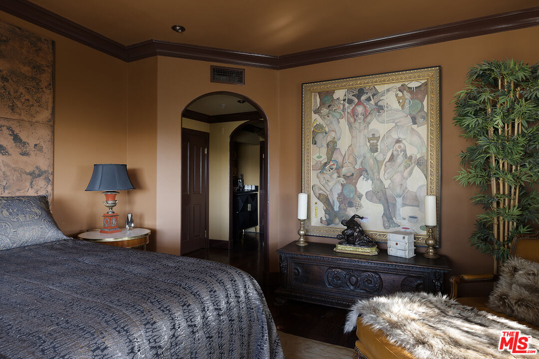 960 N Doheny Dr Unit: 306