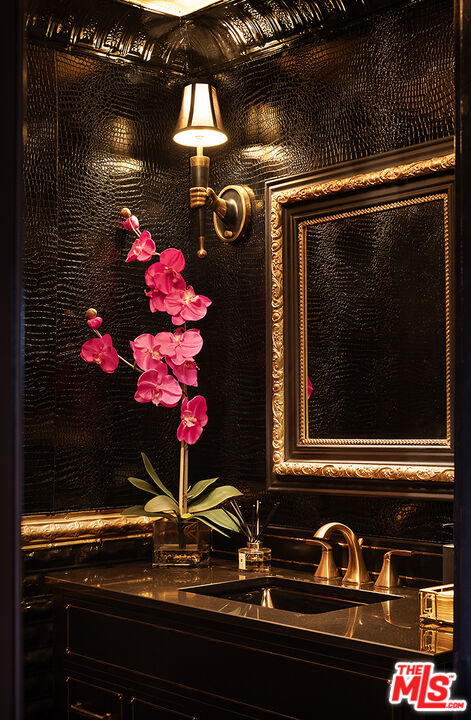 960 N Doheny Dr Unit: 306