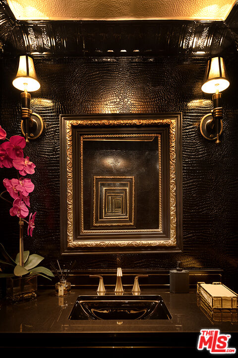 960 N Doheny Dr Unit: 306