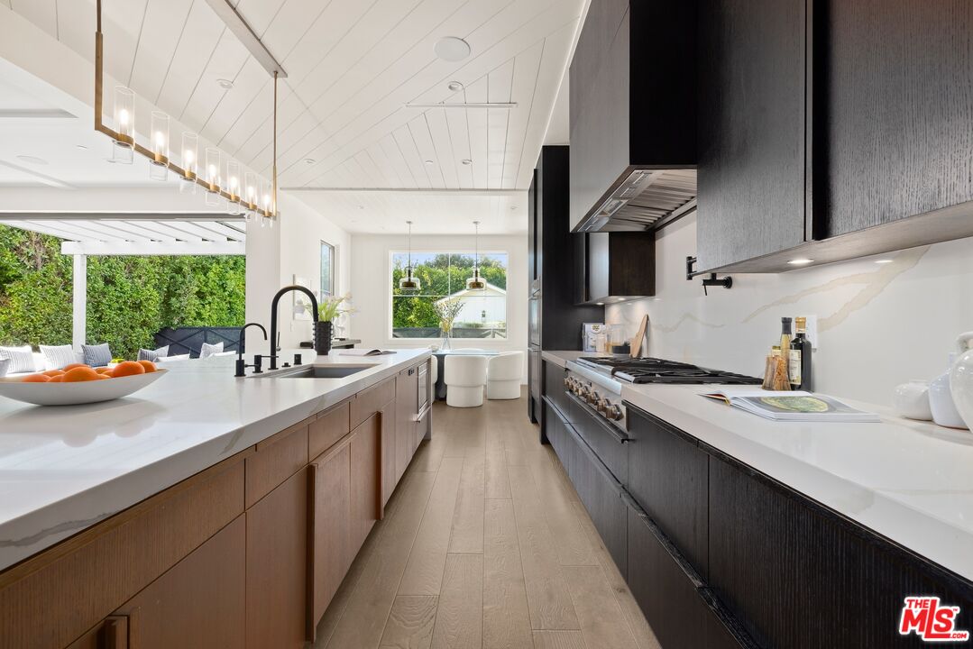 15125 Valley Vista Blvd