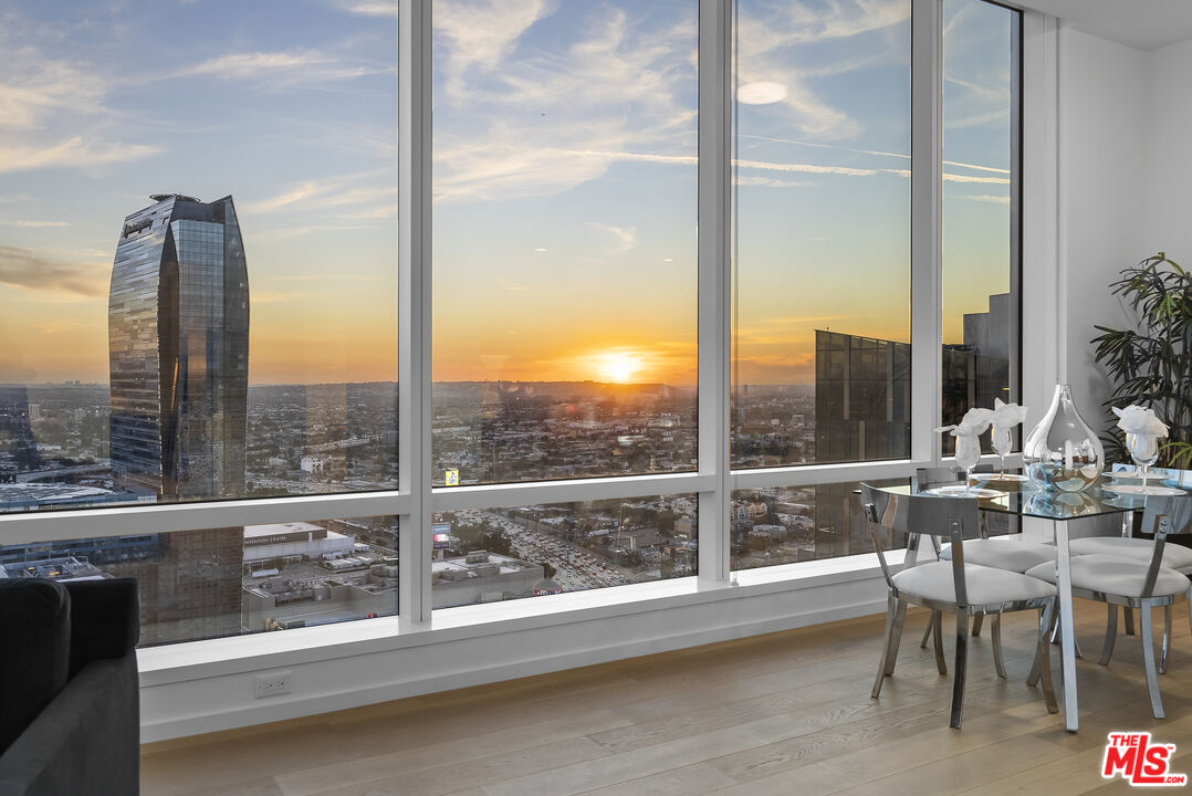 877 Francisco St Unit: 4209