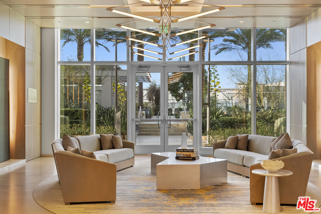 877 Francisco St Unit: 4209