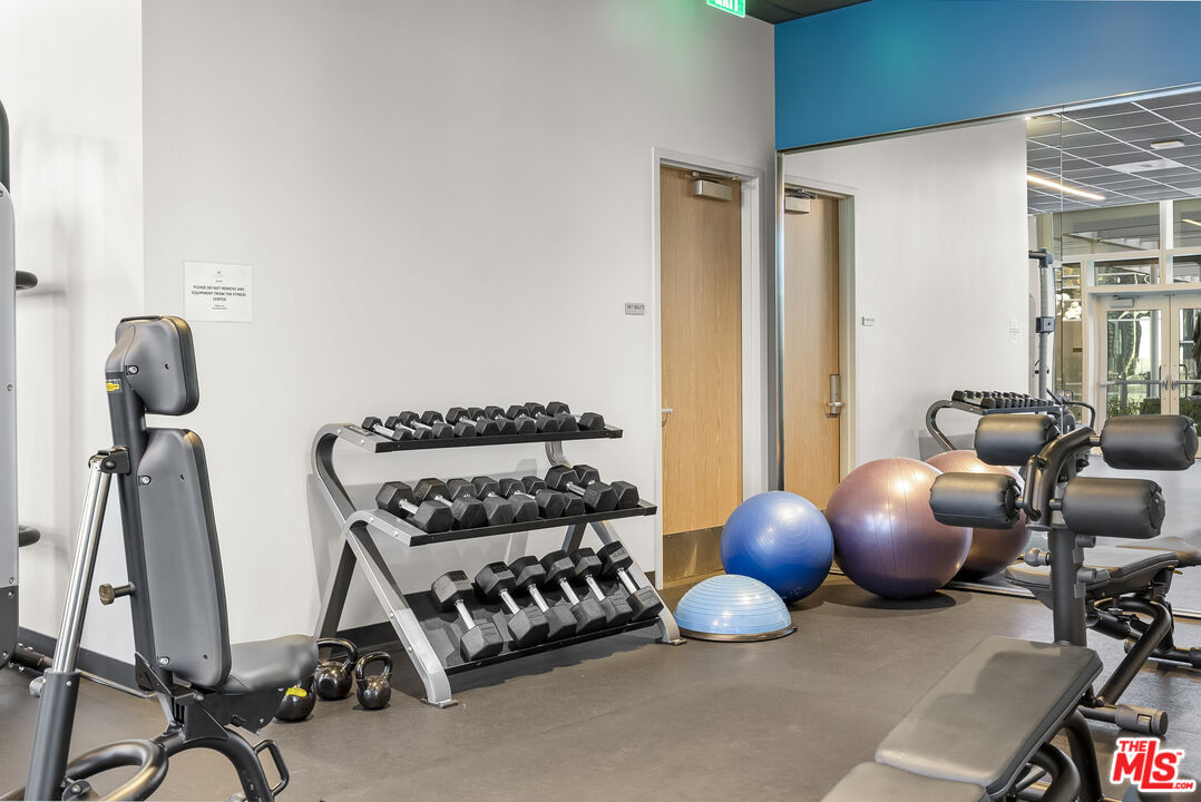 877 Francisco St Unit: 4209