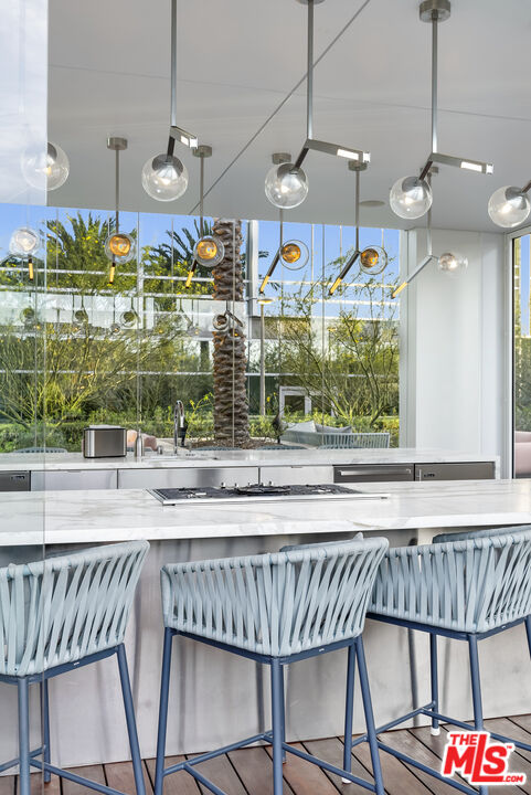 877 Francisco St Unit: 4209