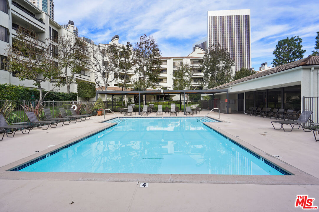 2102 CENTURY PARK LN Unit: 305