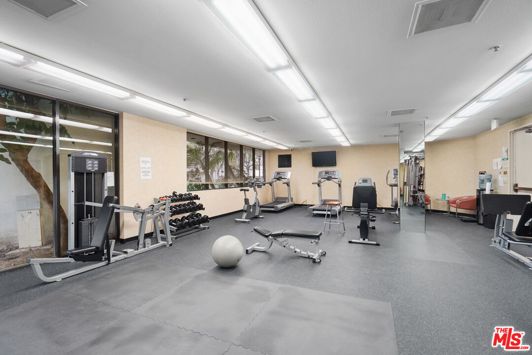 2102 CENTURY PARK LN Unit: 305