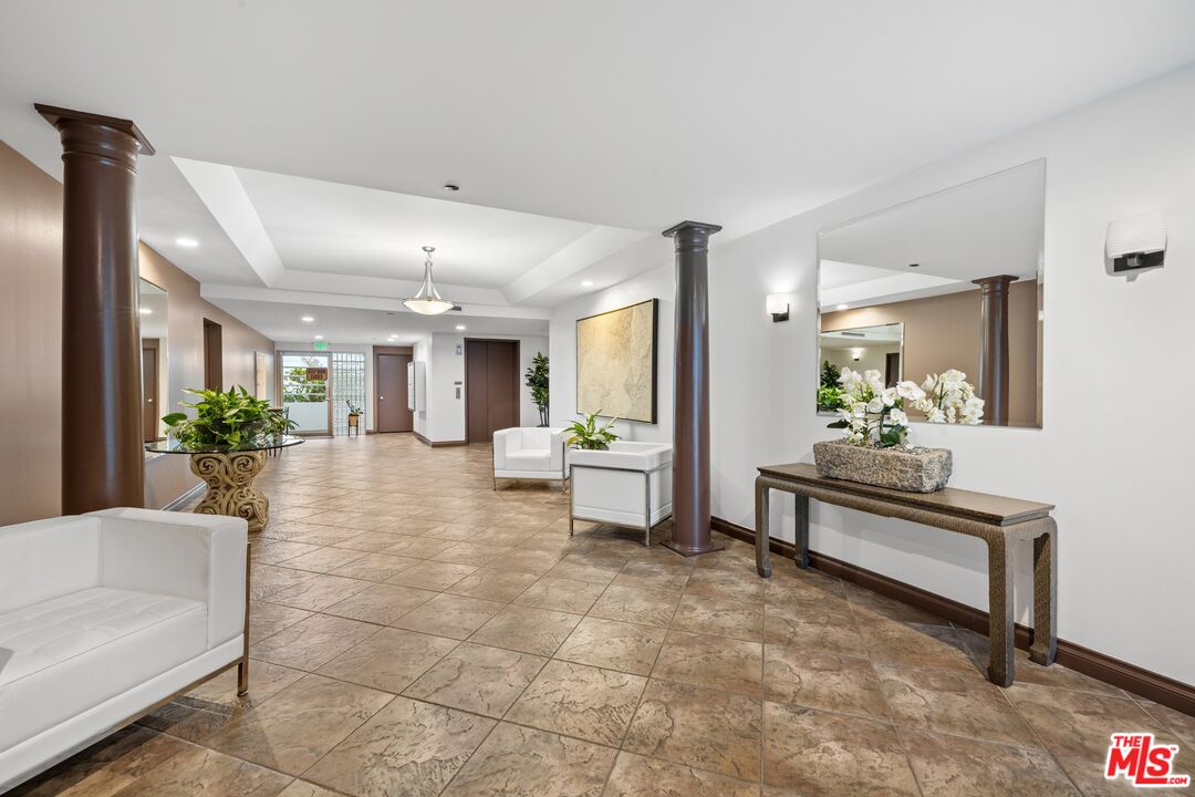 964 Hancock Ave Unit: 103