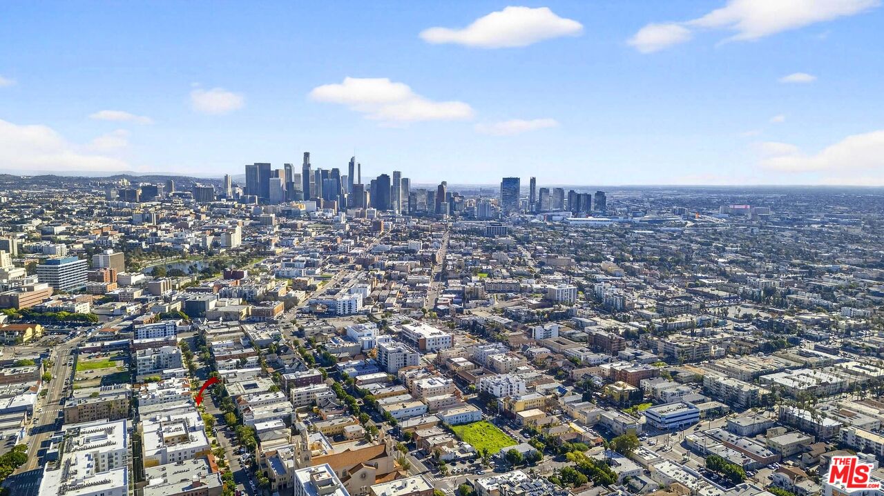 2939 Leeward Ave Unit: 403