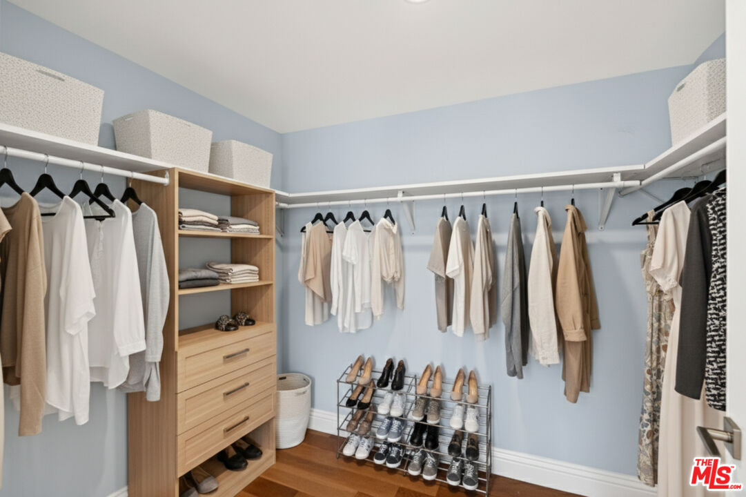 2939 Leeward Ave Unit: 403