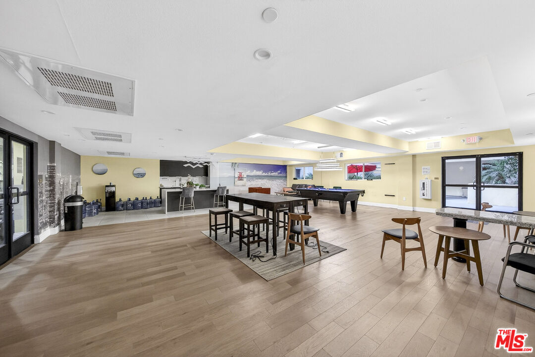 2939 Leeward Ave Unit: 403