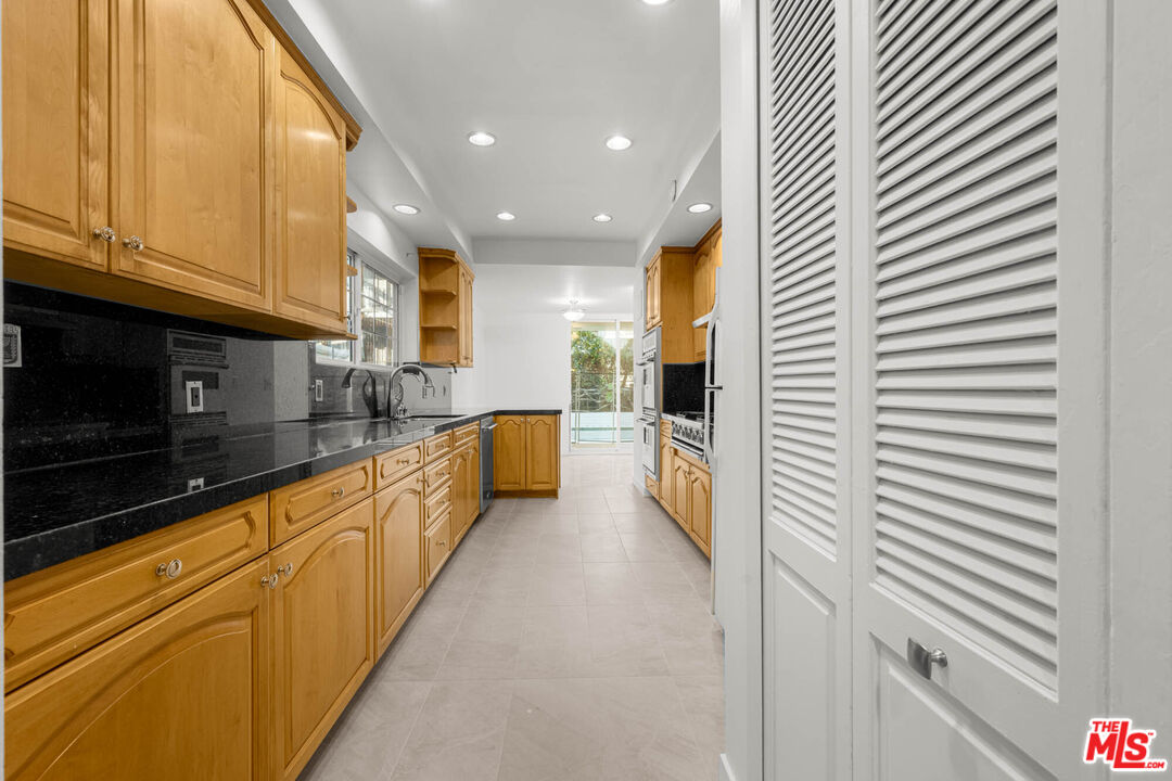 8704 Gregory Way Unit: 1