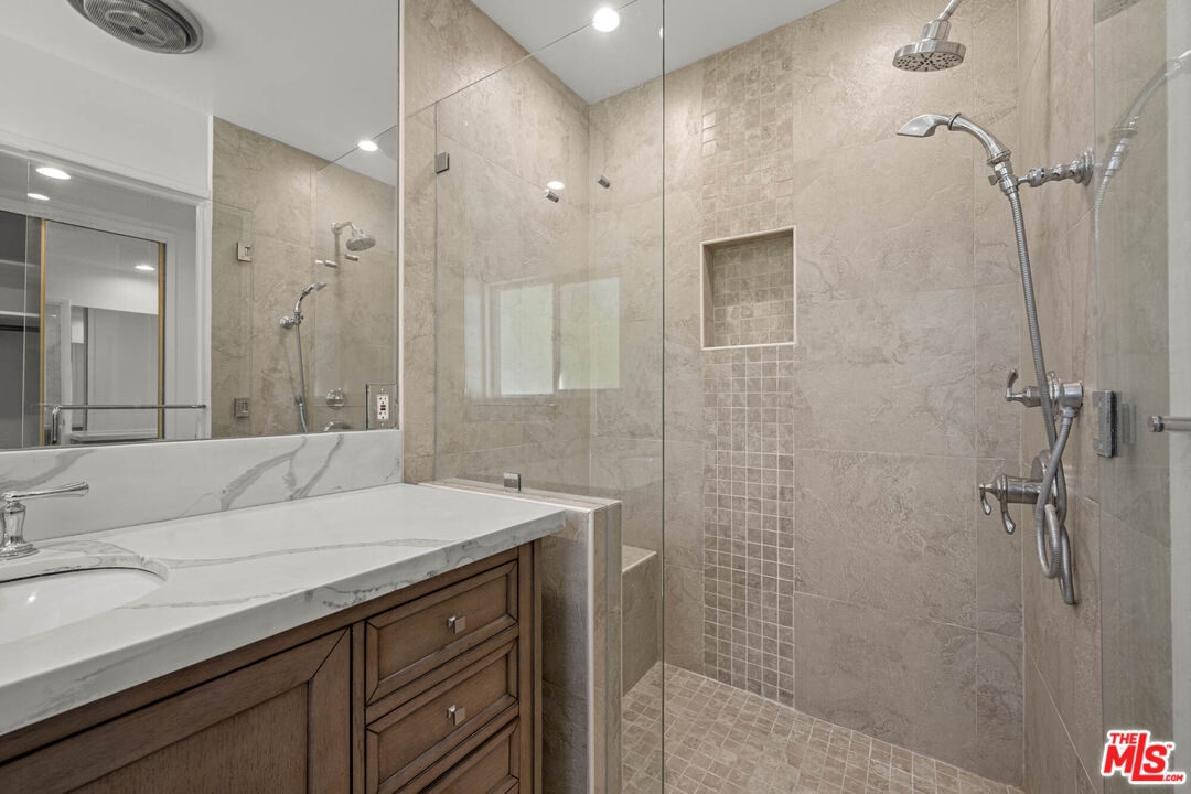 8704 Gregory Way Unit: 1