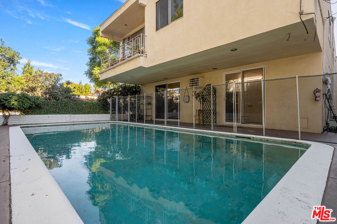 8704 Gregory Way Unit: 1