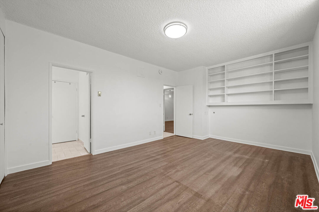 8704 Gregory Way Unit: 1