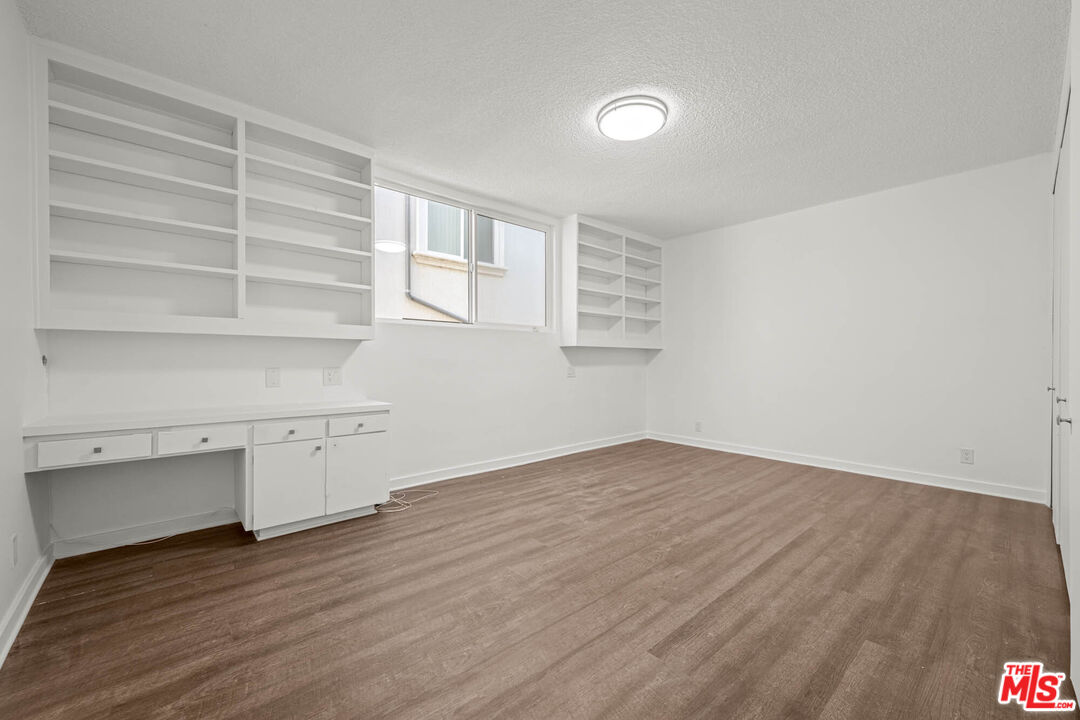 8704 Gregory Way Unit: 1