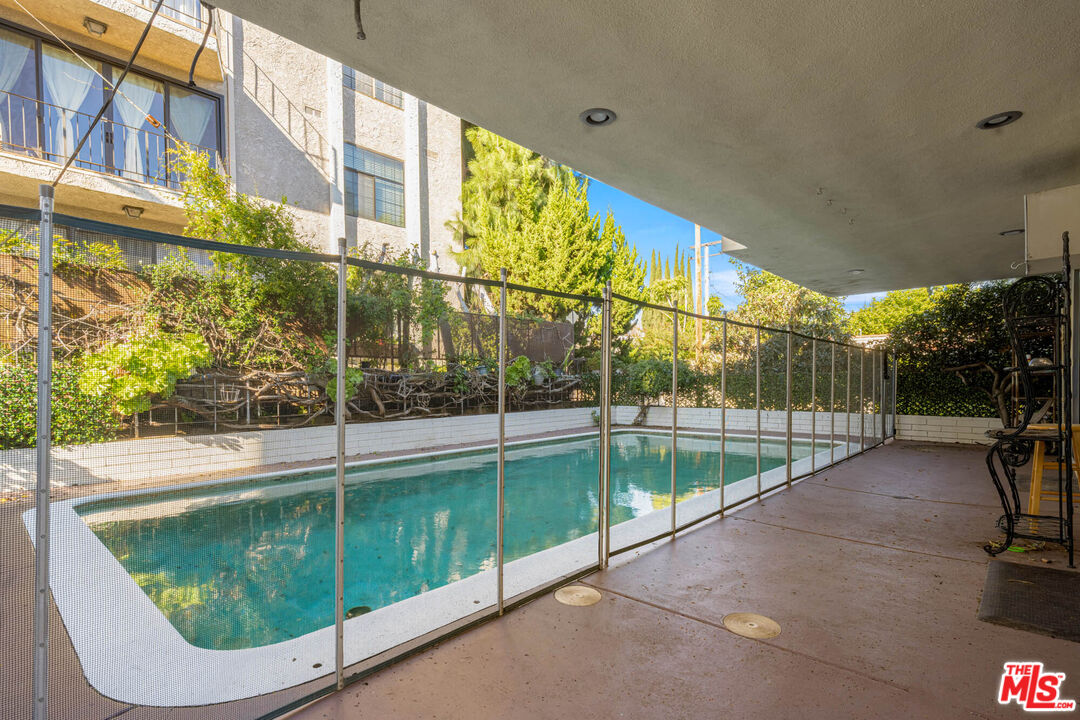 8704 Gregory Way Unit: 1