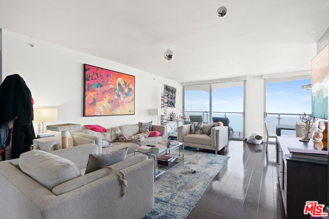 201 Ocean Ave Unit: 909P
