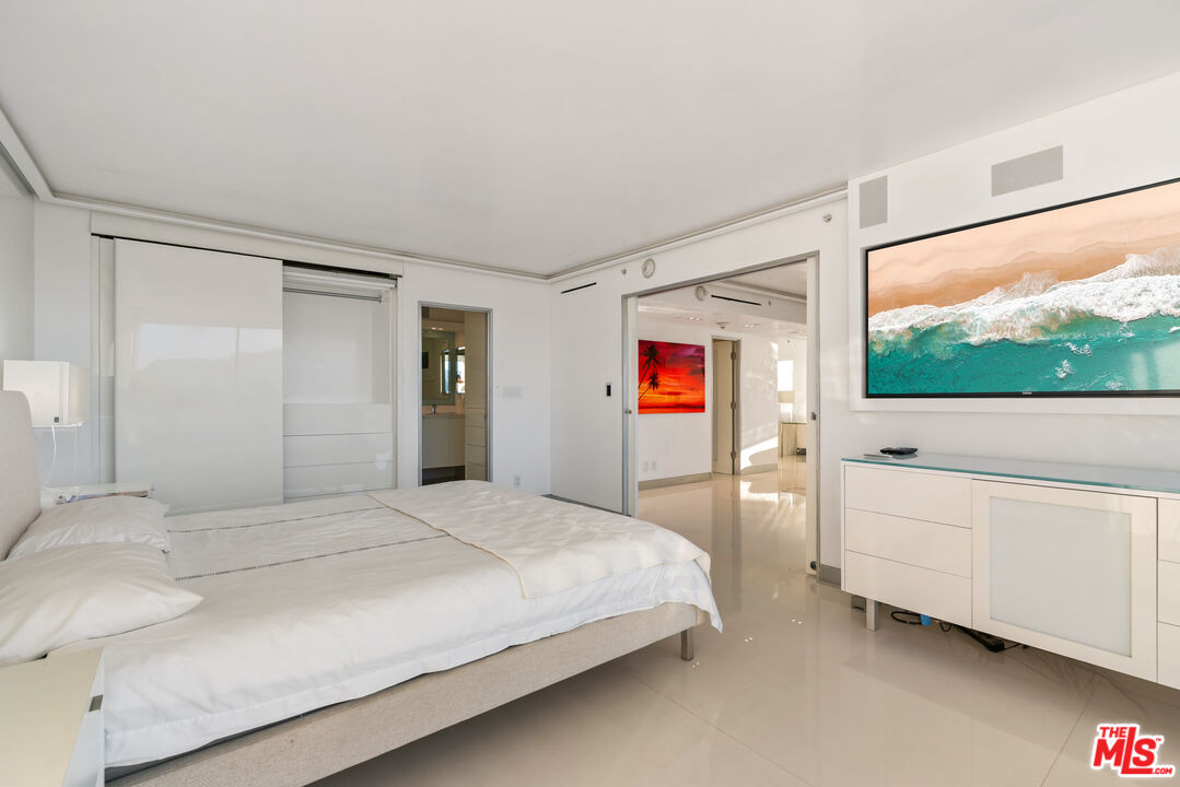 201 Ocean Ave Unit: 409P