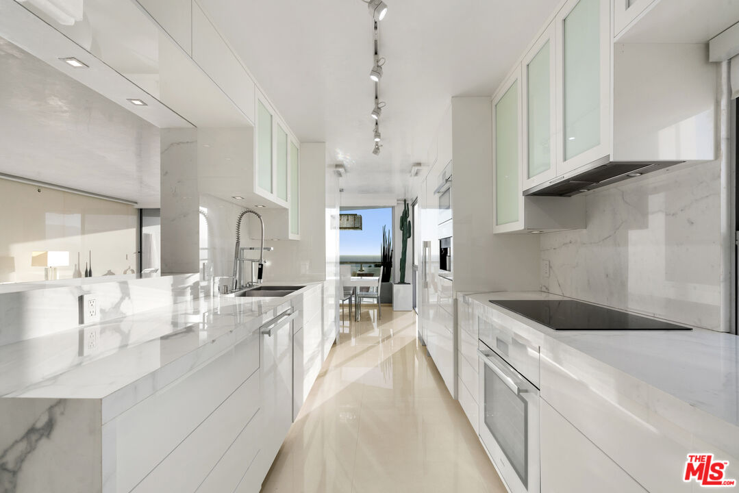 201 Ocean Ave Unit: 409P