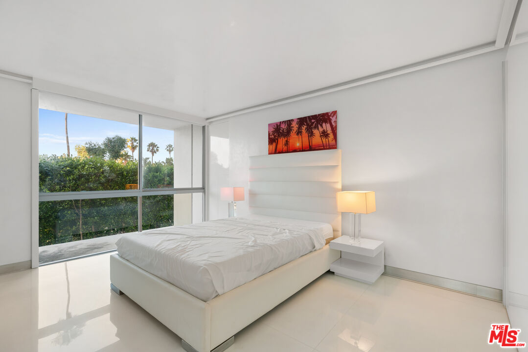 201 Ocean Ave Unit: 409P