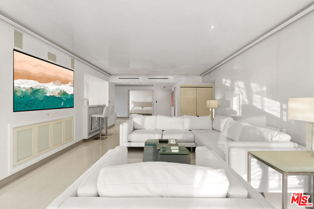 201 Ocean Ave Unit: 409P