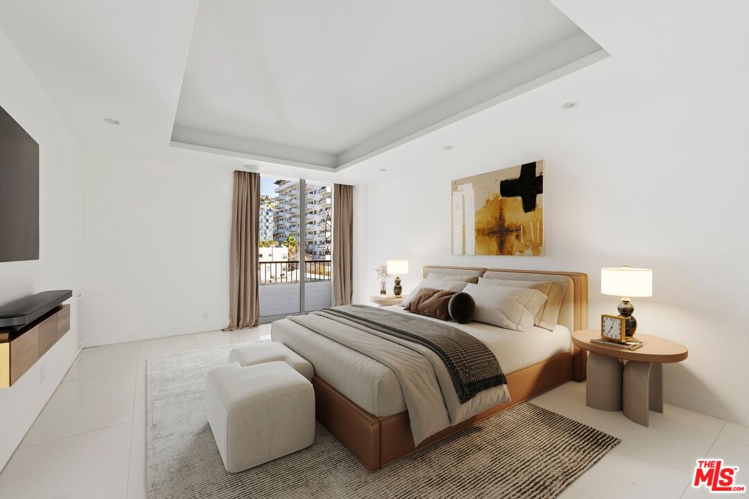 1100 Alta Loma Rd Unit: 1002