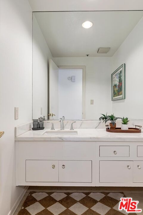 10560 Wilshire Blvd Unit: 1703