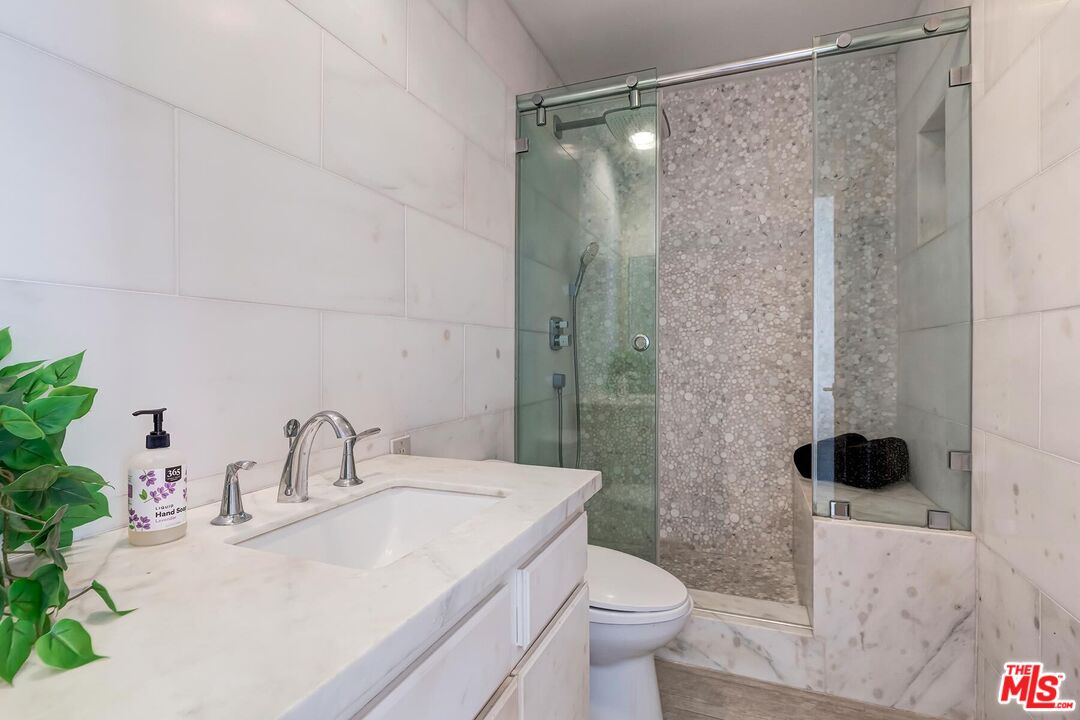 10560 Wilshire Blvd Unit: 1703