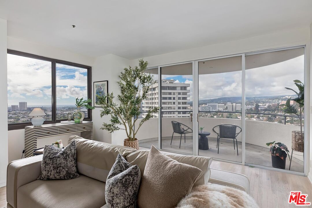 10560 Wilshire Blvd Unit: 1703