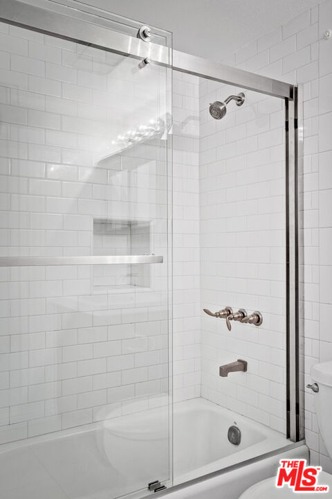 15002 Magnolia Blvd Unit: 4