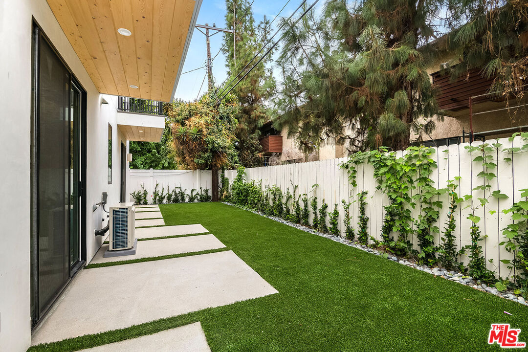 5321 Ben Ave Unit: 3