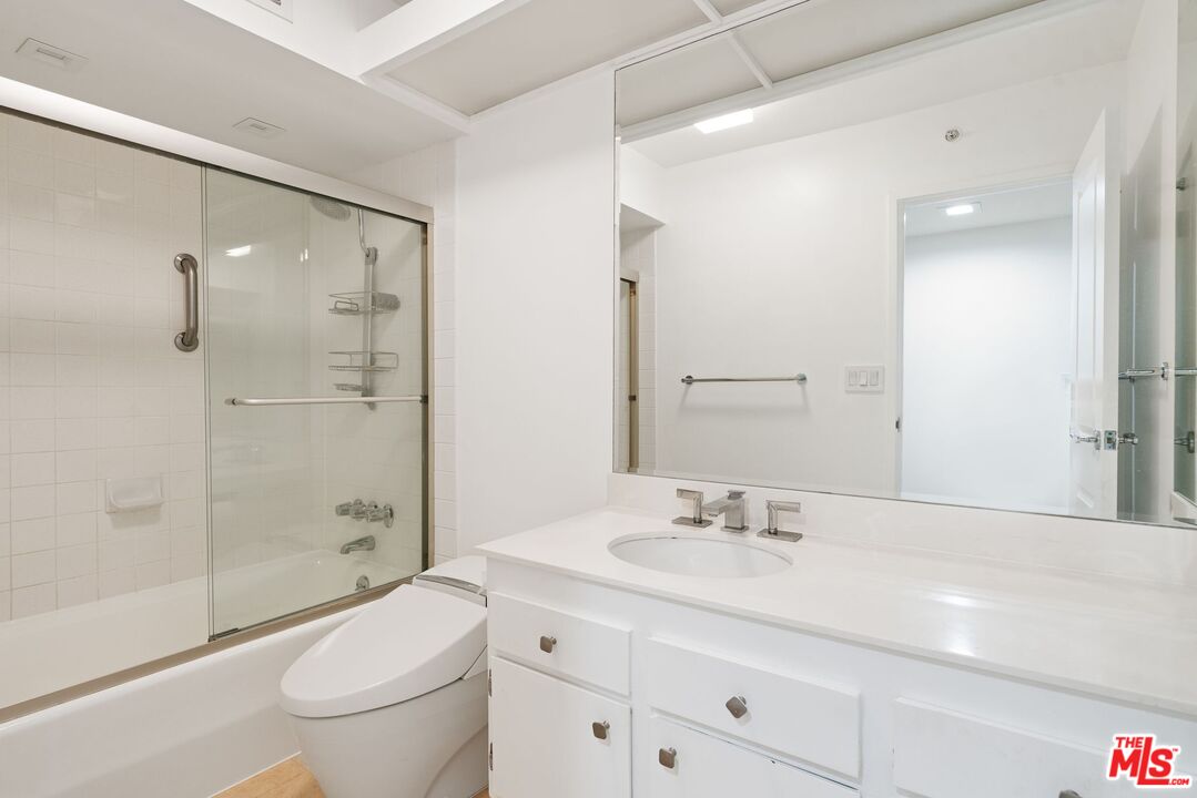 201 Ocean Ave Unit: 1705P