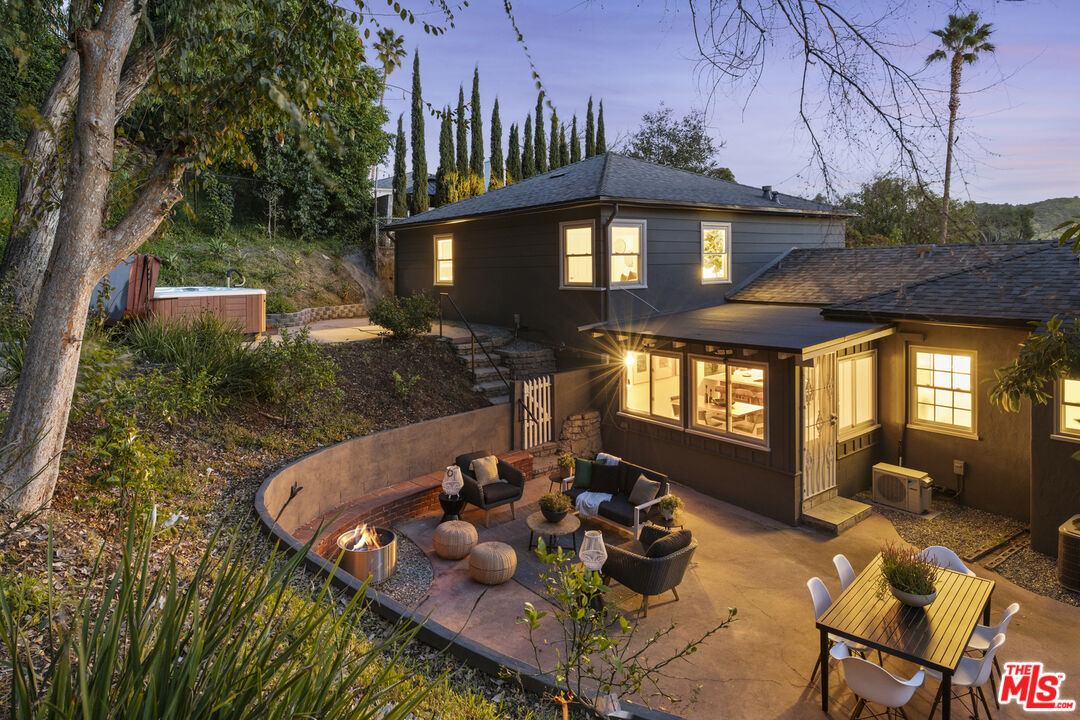 1611 Puebla Dr