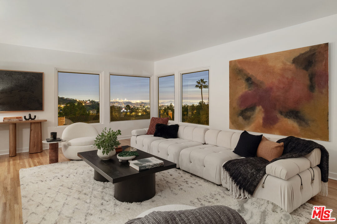 1611 Puebla Dr