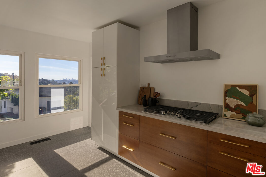 1611 Puebla Dr